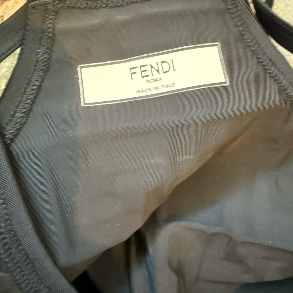 Fendi Fendirama Logo Embossed Fitness Top Size 6 - Picture 3 of 5